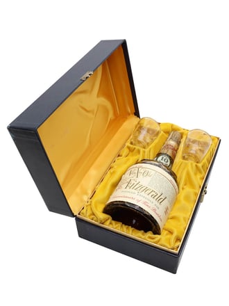 Old Fitzgerald 1958 / 10 Year Old / Glass Pack