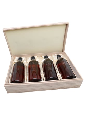 Nikka 70th Anniversary / 12 Year Old / 4 Bottles