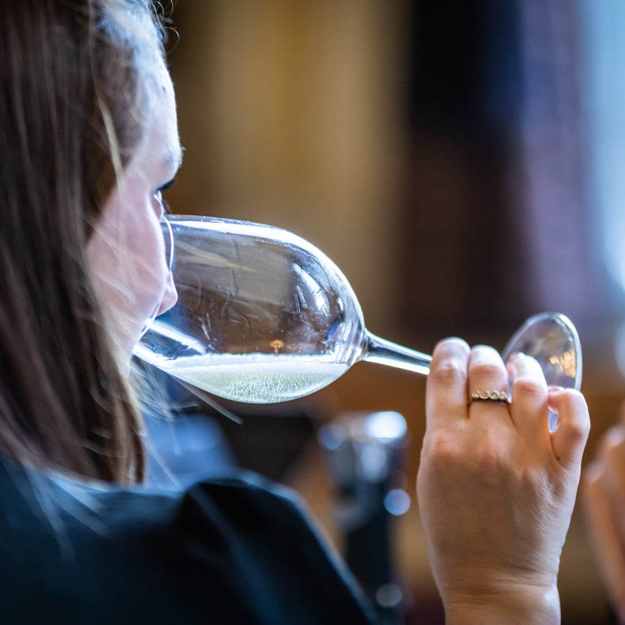 Around the World in Chardonnay with Dawn Davies MW (17 June 2026 19:30-21:30)