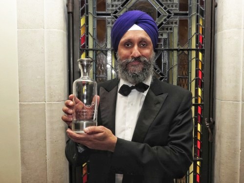 2018 Sukhinder is recognised for outstanding achievement by the IWSC