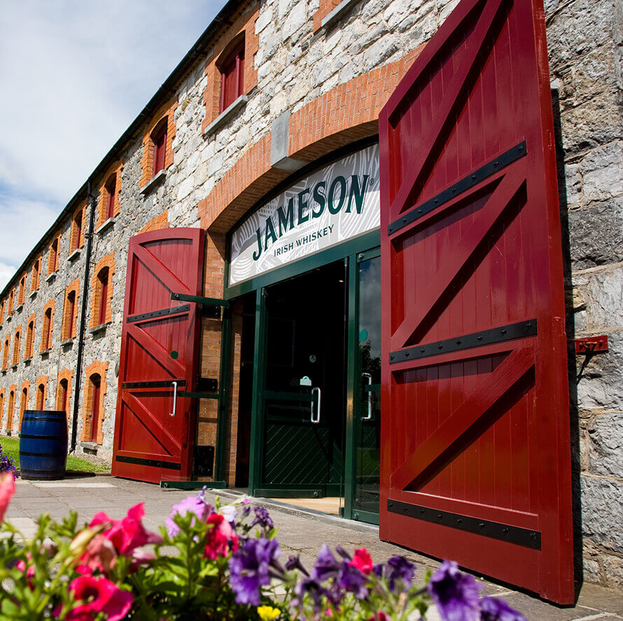 40 Years of Midleton Very Rare : The Whisky Exchange