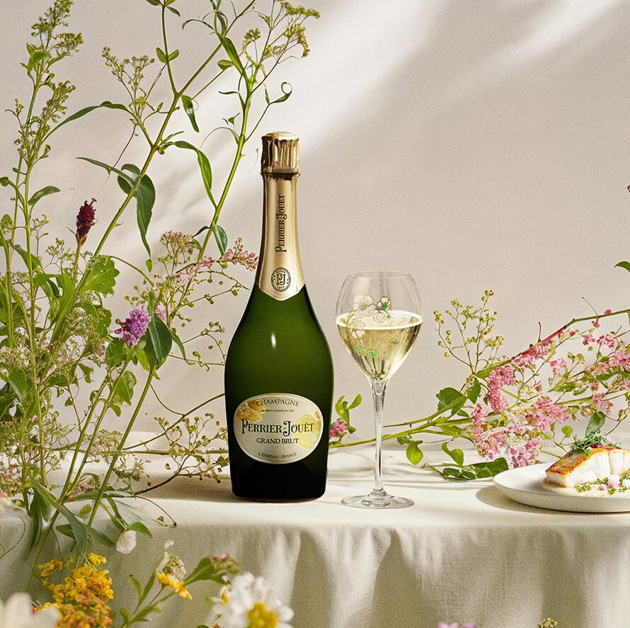Perrier-Jouët Gift Sets : The Whisky Exchange
