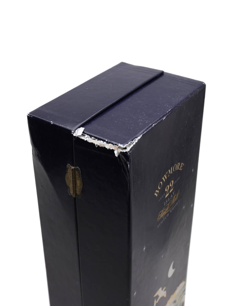 Bowmore 22 Year Old / Blue Ceramic Decanter
